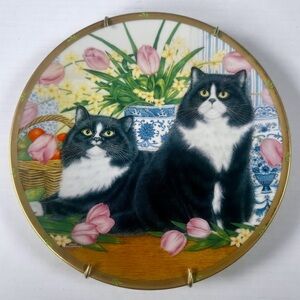 Lenox Bib & Tucker by Anne Mortimer Collectable Decorative Cat Plate W/ Hanger